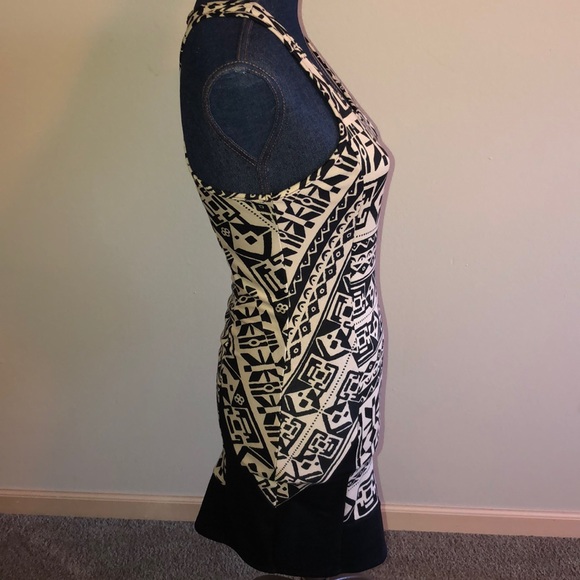 NWOT Tribal Print Razor Back Form Fitting Dress - Picture 3 of 7
